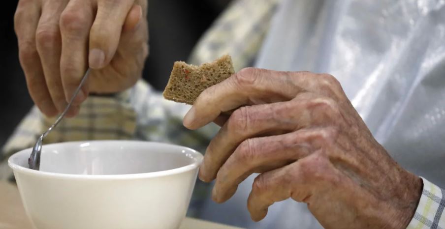 بزرگی میں بدغذائیت کرنے کے کام