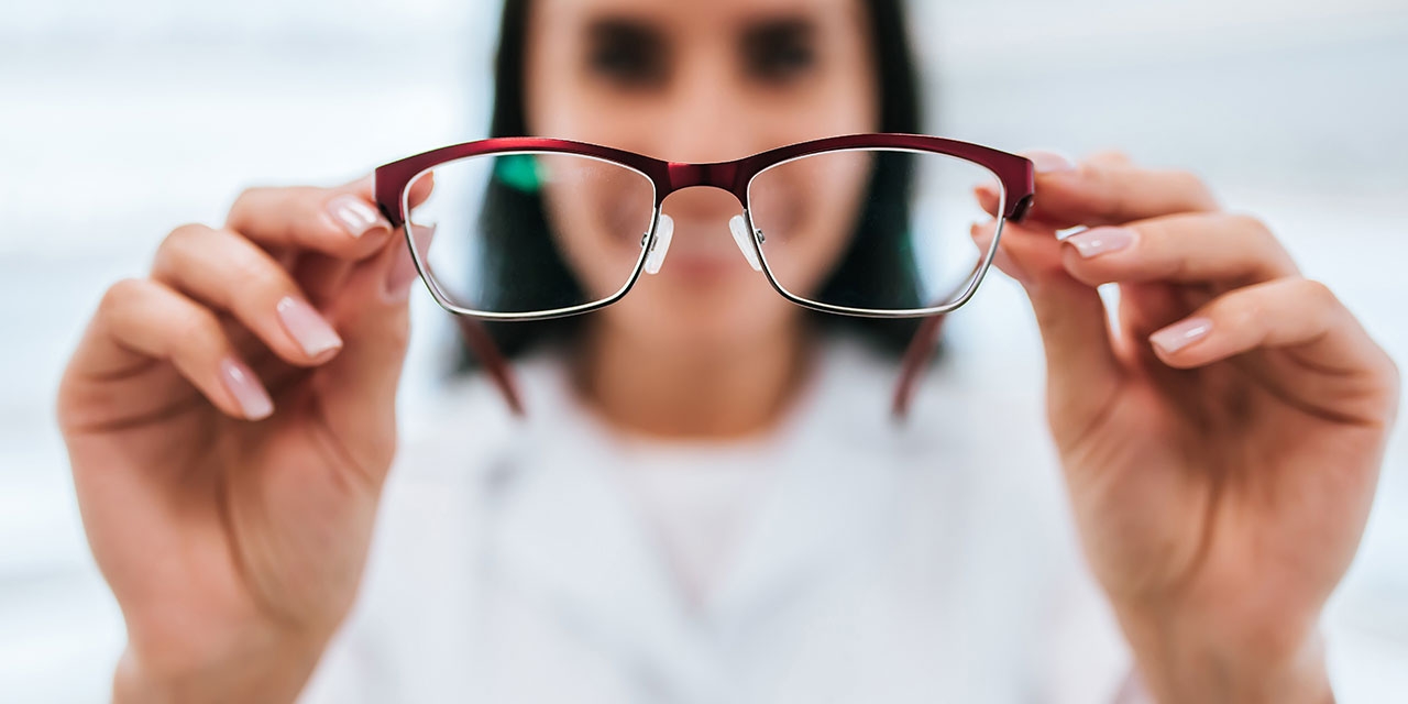 کیا چشمے سے نظرکمزورہوتی ہے؟