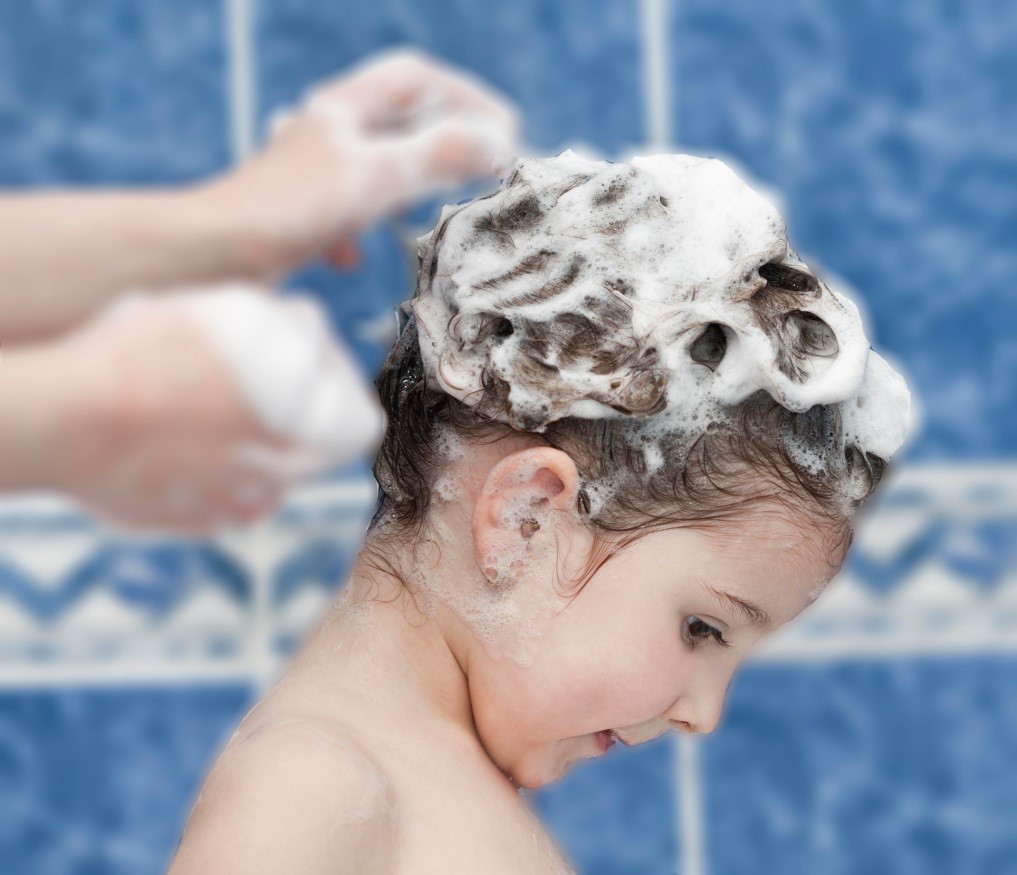 کیا بالوں کو صابن سے دھونا زیادہ بہتر ہے؟