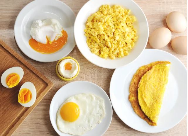 مرغی کے انڈے کی کیلوریز کچا انڈا  خول سمیت ابلا انڈا خول کے بغیر ابلا انڈا فرائی انڈا خاگینہ