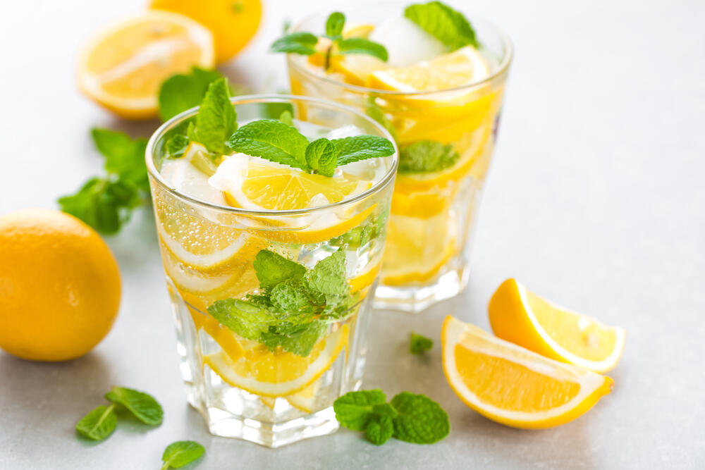 گرمیوں کے لیے بہترین مشروبات