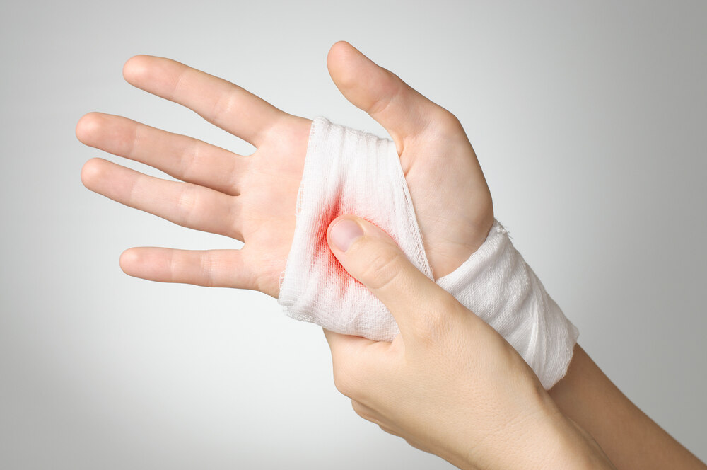 First aid for bleeding-shifanews