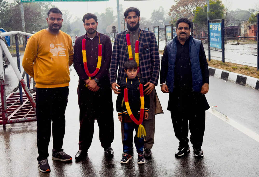 سوشل میڈیا مہم کامیاب، 10 سالہ بچہ پھیپھڑوں کے ٹرانسپلانٹ کے لیے انڈیا پہنچ گیا – شفا نیوز