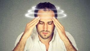 توازن کے مسائل: چکر آنا، لڑکھڑاہٹ اور گرنے کا خطرہ - شفا نیوز