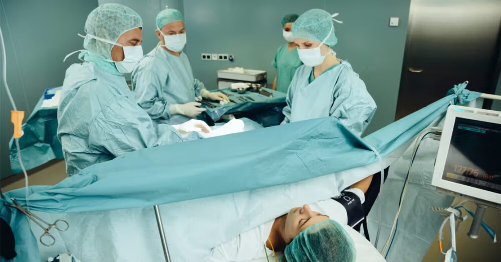 نجی ہسپتالوں میں زچگی کے غیر ضروری آپریشنز پر SHCC کی تشویش- شفا نیوز