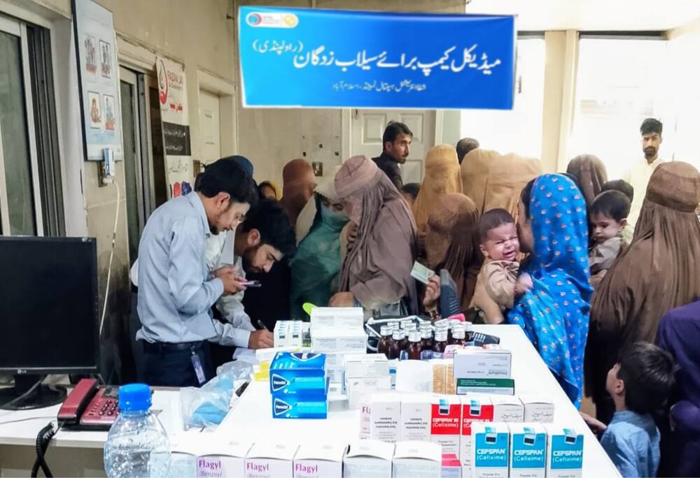 سیلاب متاثرین کے لیے شفا انٹرنیشنل کا فری میڈیکل کیمپ جاری