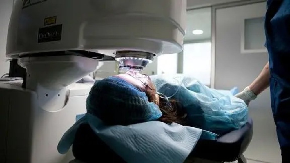 A rare medical case in which doctors successfully removed a tooth growing beneath a 42-year-old patient’s eye socket