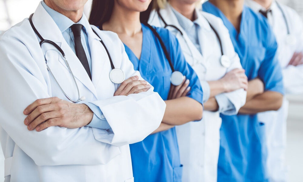 پاکستان میں طبی عملہ عالمی معیار سے کم