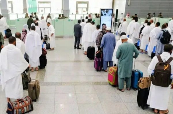 پشاور کے عمرہ زائرین کیلئے 15 اکتوبر سے ویکسینیشن لازمی