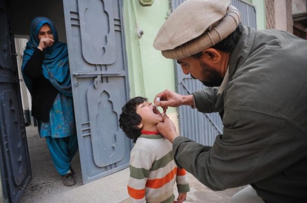 بچوں کی ویکسینیشن کا دائرہ بڑھانے کے لیے حکمت عملی کا جائزہ